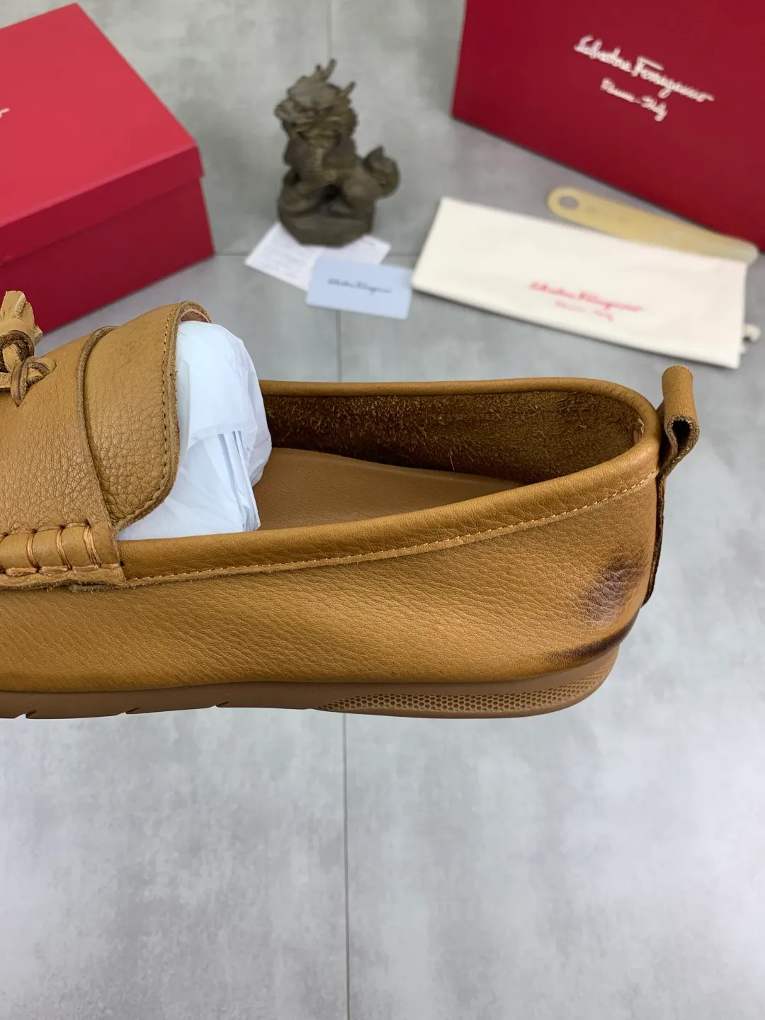 Men's shoes 💰P480 New model [Ferragamo/Ferragamo] Latest model Original imported calfskin, imported pigskin lining + original luxury metal buckle + original rubber outsole Soft and comfortable Size number: 38-44